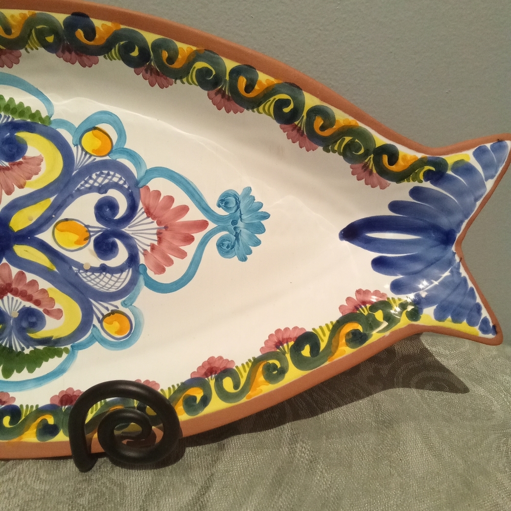 Handmade, painted fish platter - Picture 2 of 6